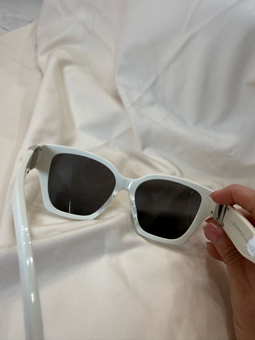 Givenchy White Oversized Square Sunglasses with Dark Lenses - Picture 5 of 10